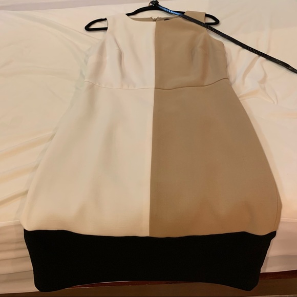 The Limited short sleeve colorblock dress - Picture 3 of 4